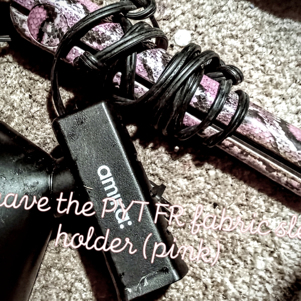 Amika hair straightener